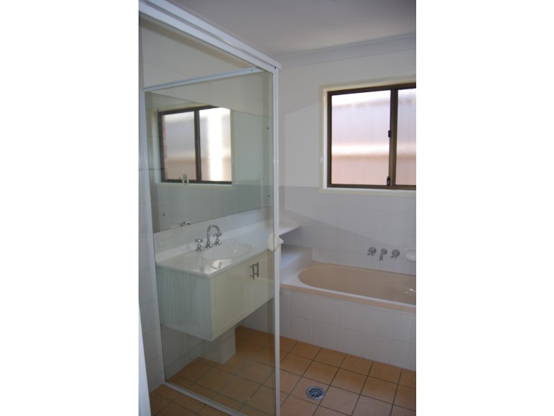 5 Eider Close, Forest Lake QLD 4078