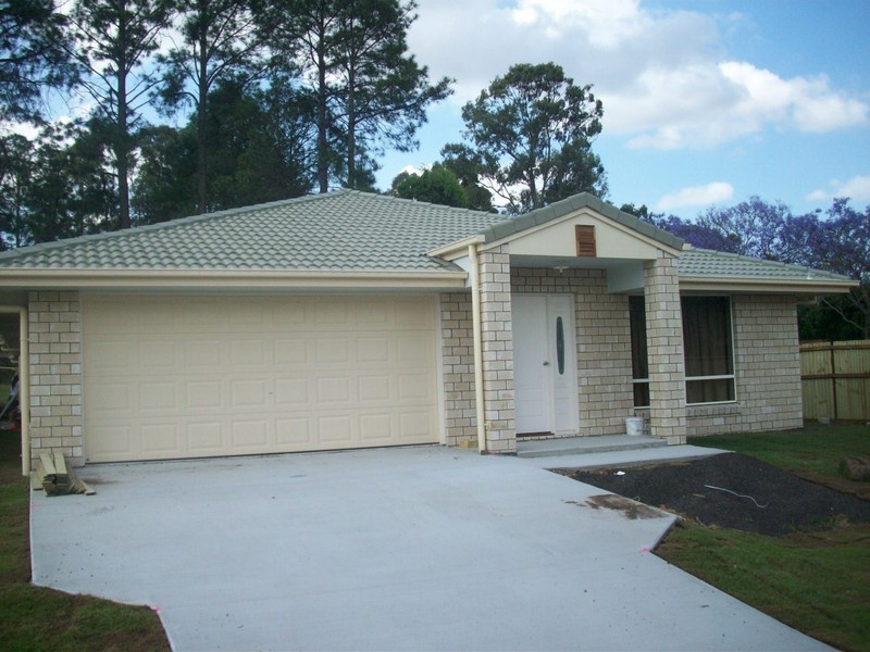 1 Brushwood Circuit, Forest Lake QLD 4078