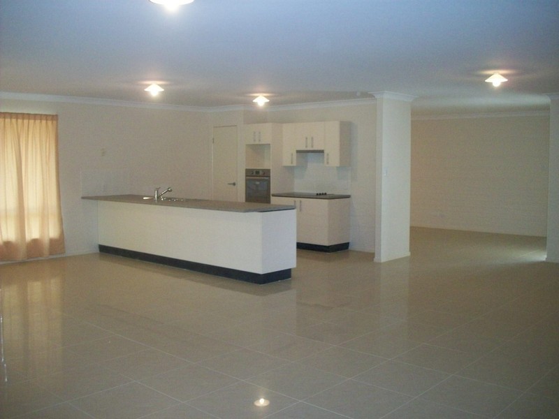 1 Brushwood Circuit, Forest Lake QLD 4078