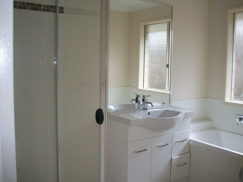 1 Brushwood Circuit, Forest Lake QLD 4078