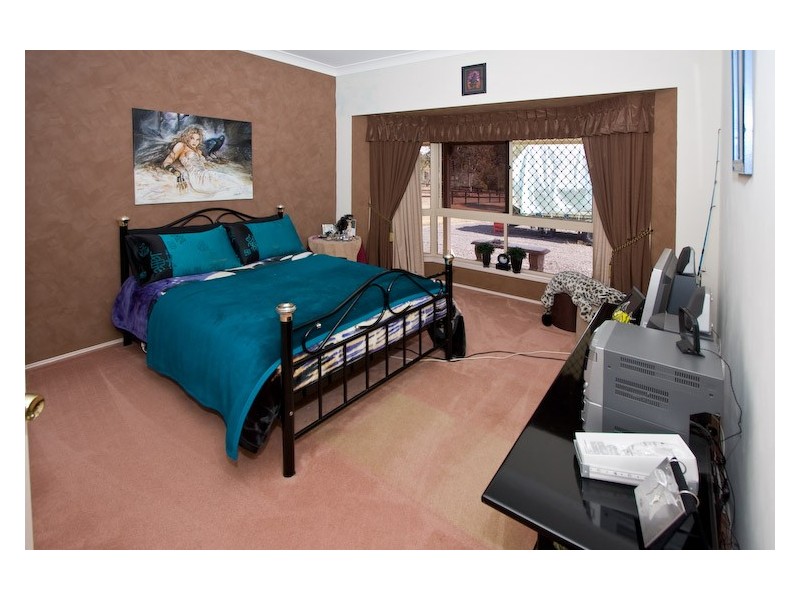 39 Jindabyne Court, Greenbank QLD 4124