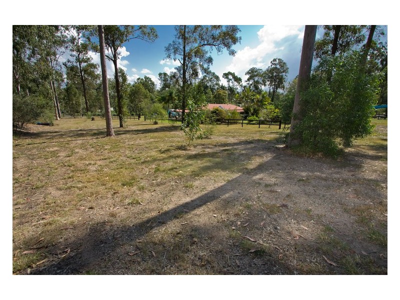 39 Jindabyne Court, Greenbank QLD 4124