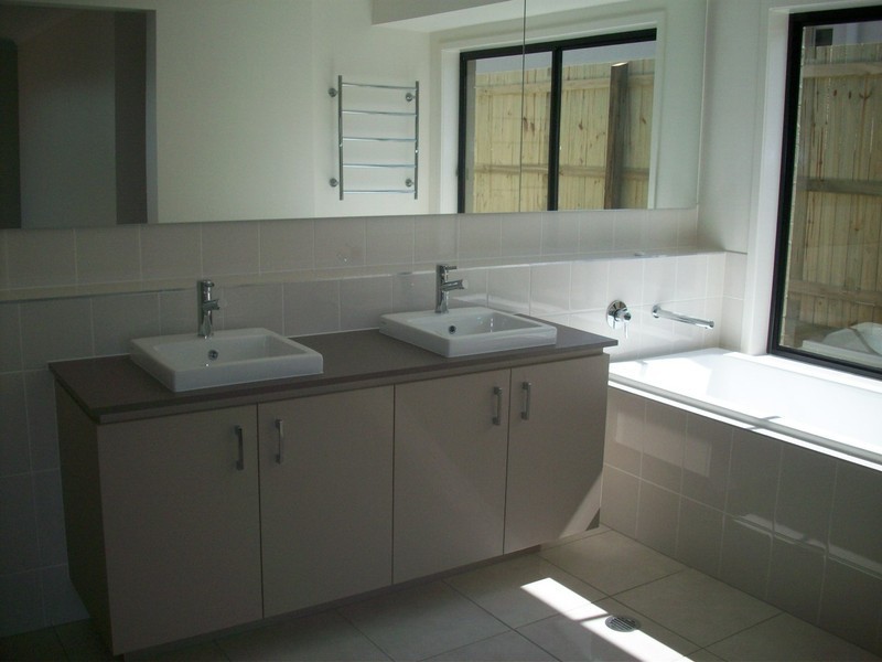 16 Coolibah Street, Heathwood QLD 4110