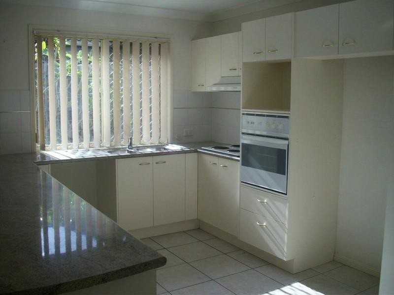 5 Sugarloaf Street, Forest Lake QLD 4078