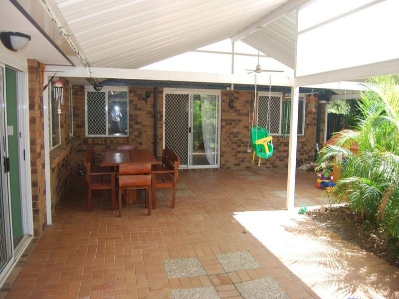 4 Ballandean Circuit, Forest Lake QLD 4078