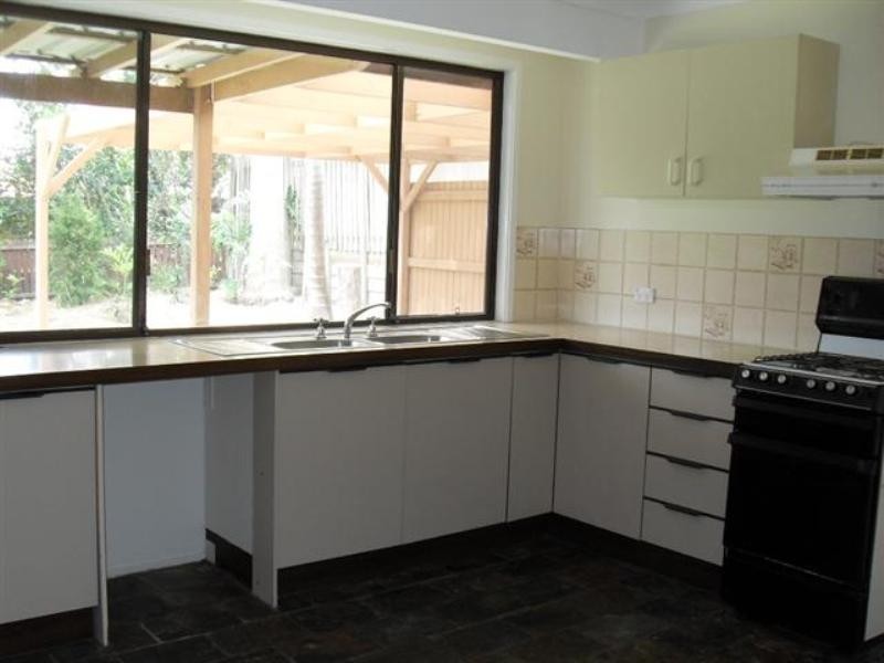 7 Lugano Street, Riverhills QLD 4074