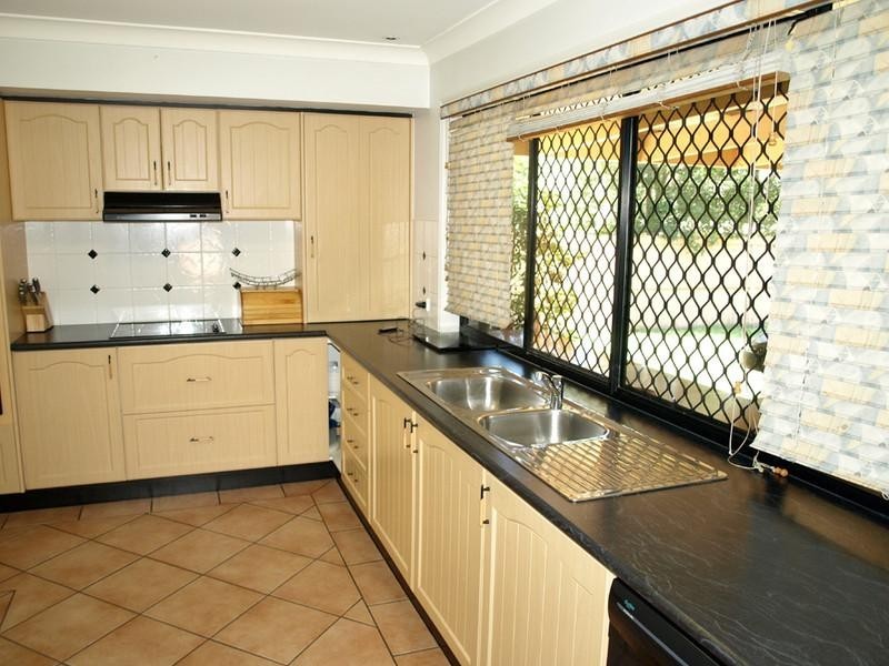 29 Maitland Street, Forest Lake QLD 4078