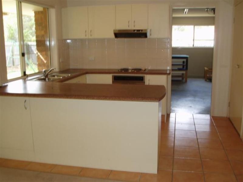 3 Cotton Close, Forest Lake QLD 4078