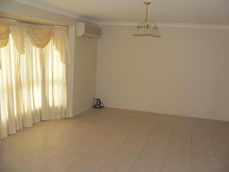 2 Bandicoot Crescent, Doolandella QLD 4077