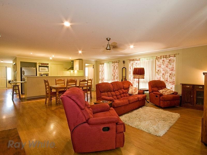 6 Edith Street, Forest Lake QLD 4078