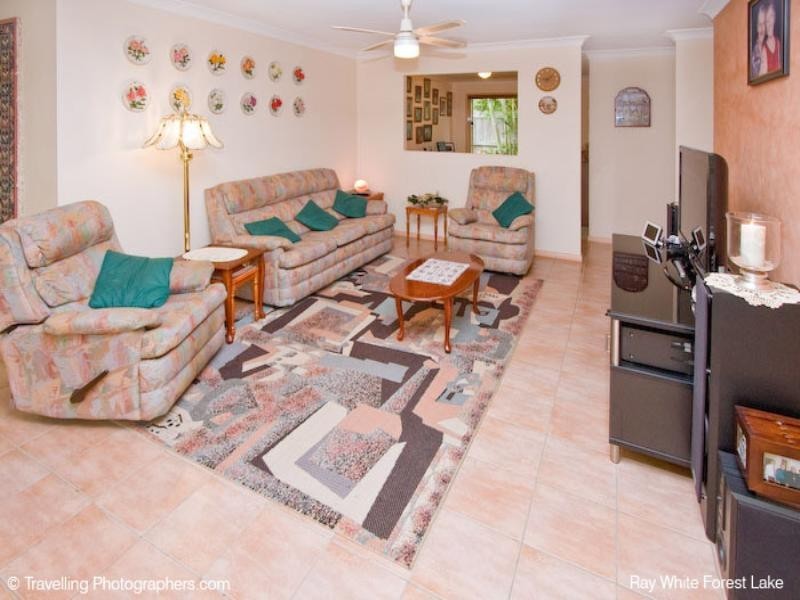 31 Lakeside Crescent, Forest Lake QLD 4078