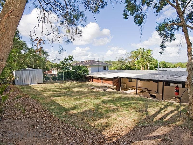 9 Altola Street, Durack QLD 4077