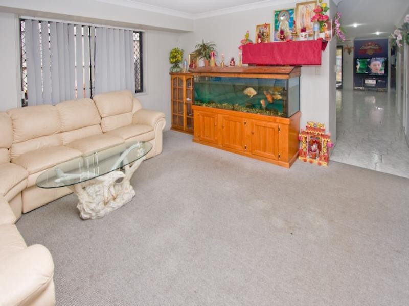 10 Kirrama Place, Forest Lake QLD 4078