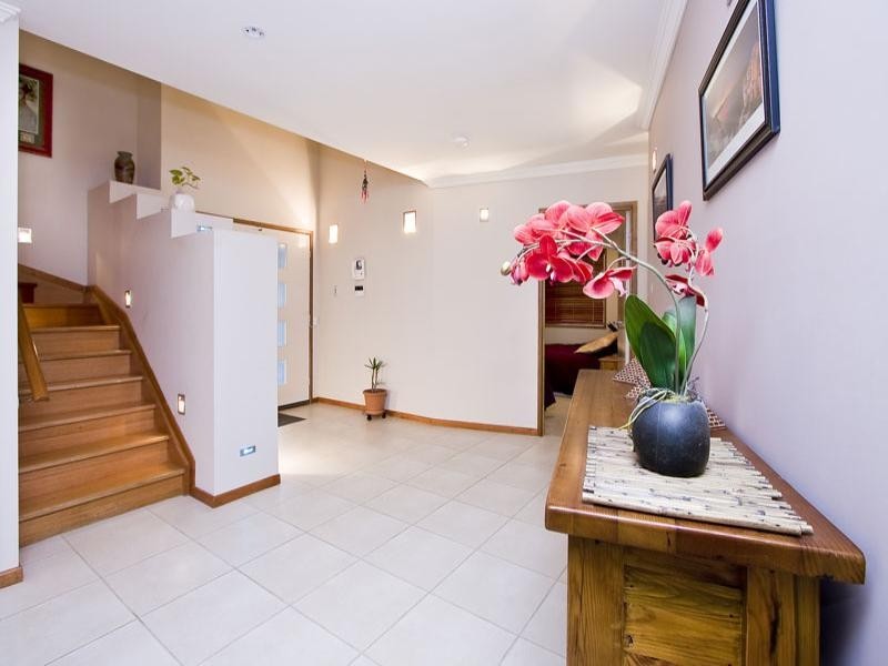 20 Ascot Avenue, Forest Lake QLD 4078