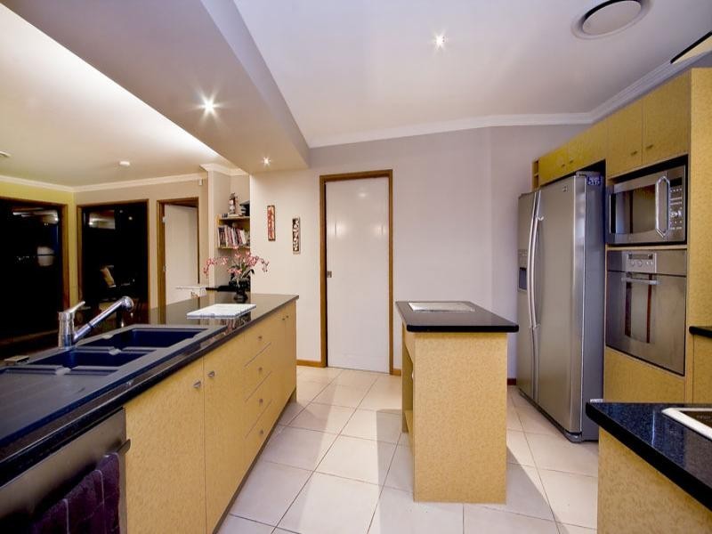 20 Ascot Avenue, Forest Lake QLD 4078