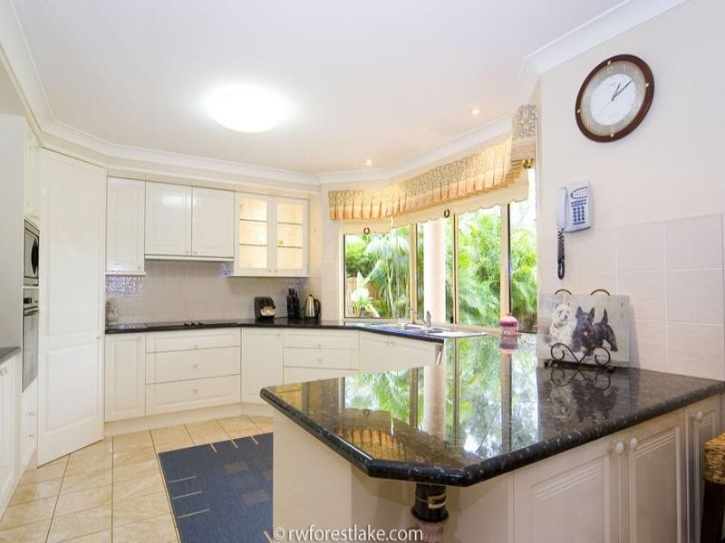 82 Wivenhoe Circuit, Forest Lake QLD 4078