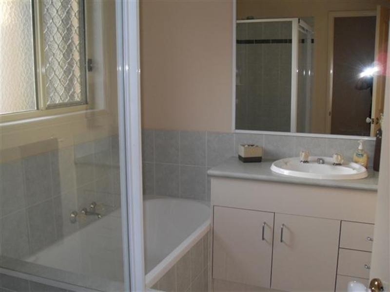 36 Columbus Place, Forest Lake QLD 4078