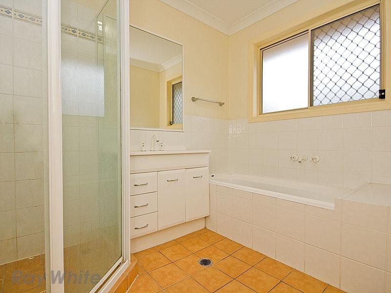 121 Jubilee Avenue, Forest Lake QLD 4078