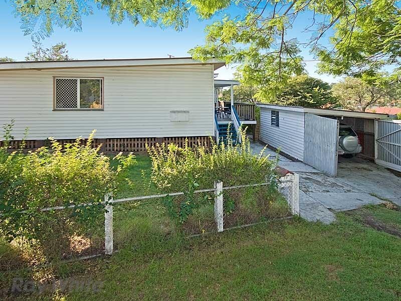 17 Southern Cross Avenue, Darra QLD 4076