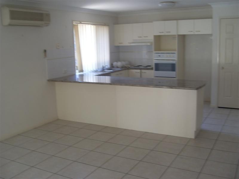 5 Sugarloaf Street, Forest Lake QLD 4078