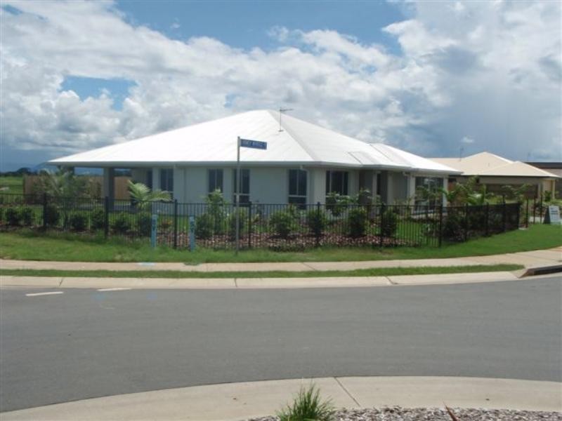 Whitsundays QLD 4802