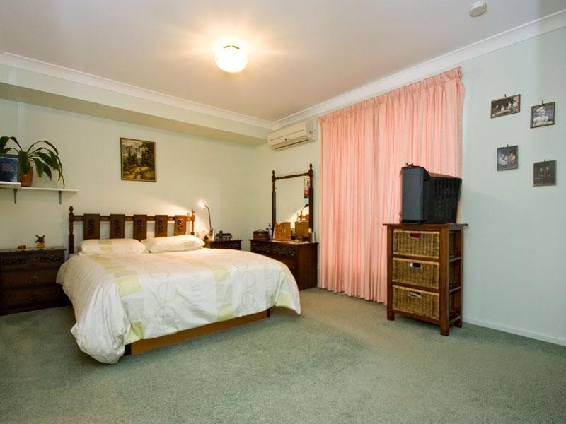 26 Oldbury Place, Forest Lake QLD 4078