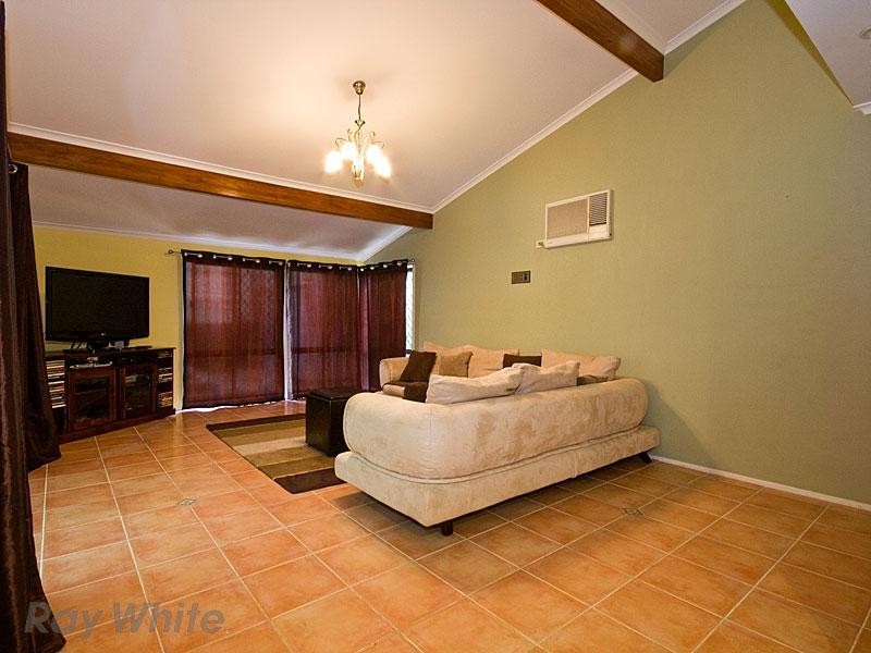 4 Wirilda Street, Middle Park QLD 4074