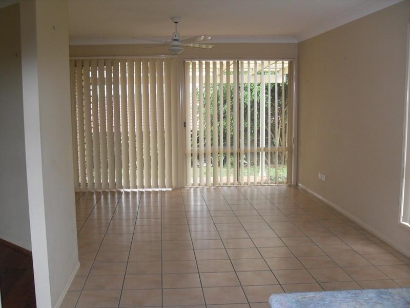 71 Cascades Drive, Forest Lake QLD 4078