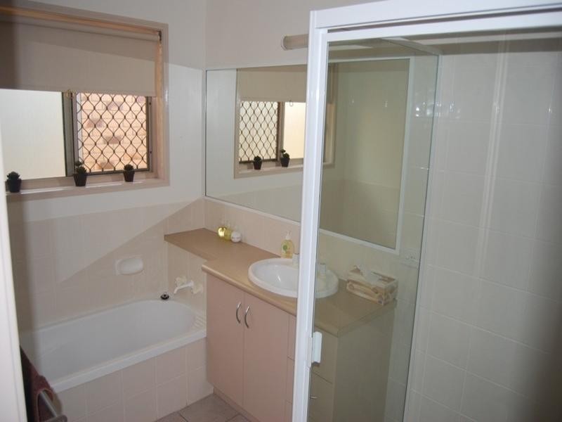 17 Landsborough Street, Forest Lake QLD 4078