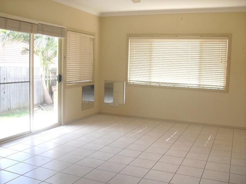 9 Drake Place, Forest Lake QLD 4078