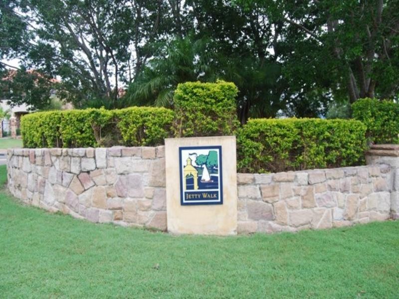 10 Jetty Walk, Forest Lake QLD 4078