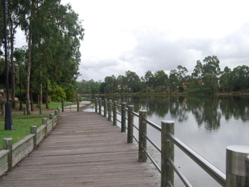 10 Jetty Walk, Forest Lake QLD 4078