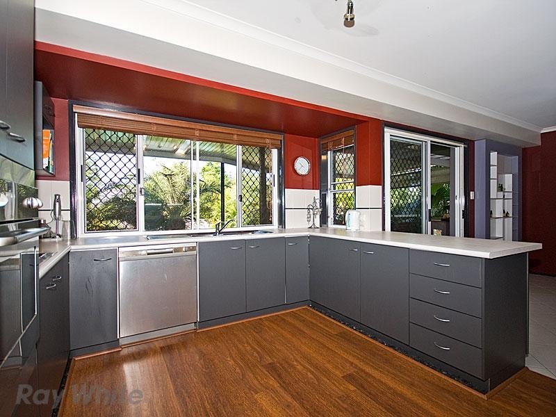 25 Totara Place, Forest Lake QLD 4078