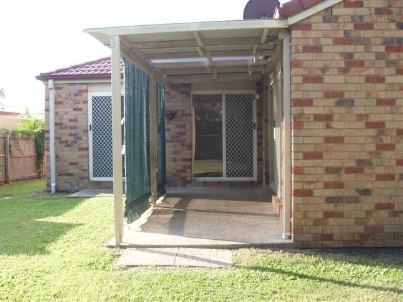 17 Columbus Place, Forest Lake QLD 4078