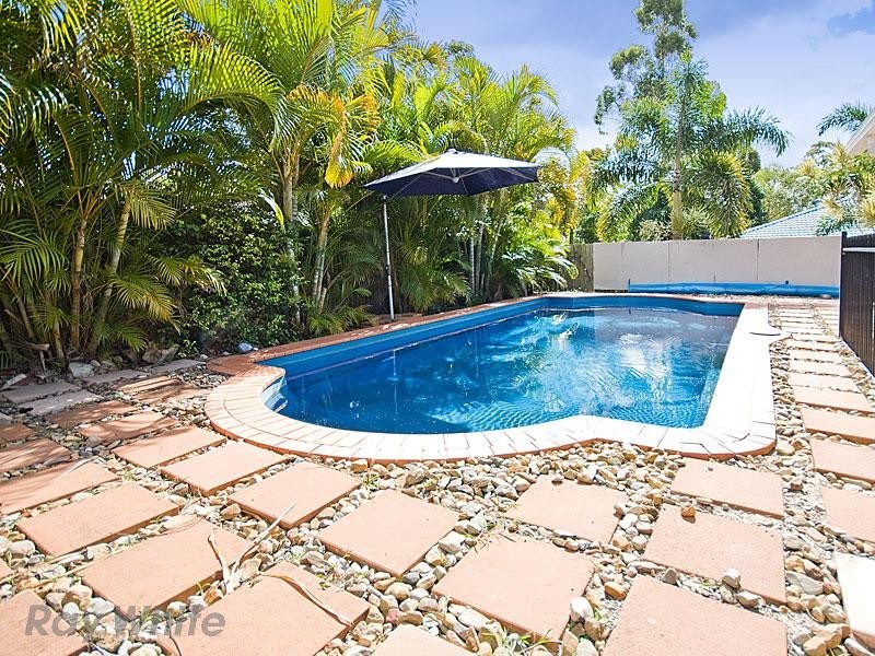 8 Thornton Close, Forest Lake QLD 4078