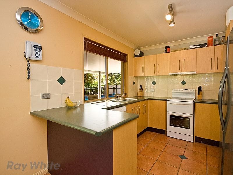 8 Thornton Close, Forest Lake QLD 4078