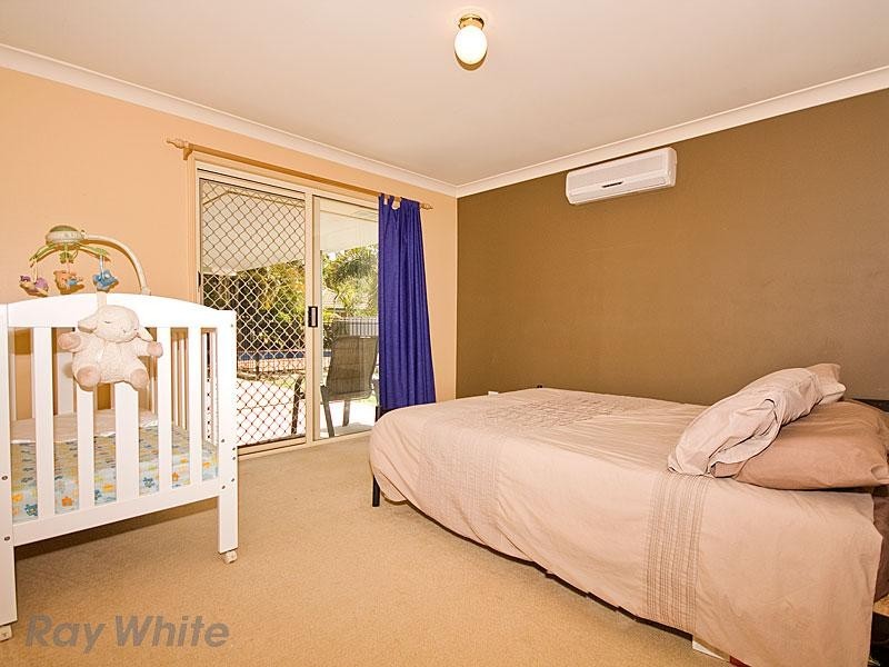 8 Thornton Close, Forest Lake QLD 4078