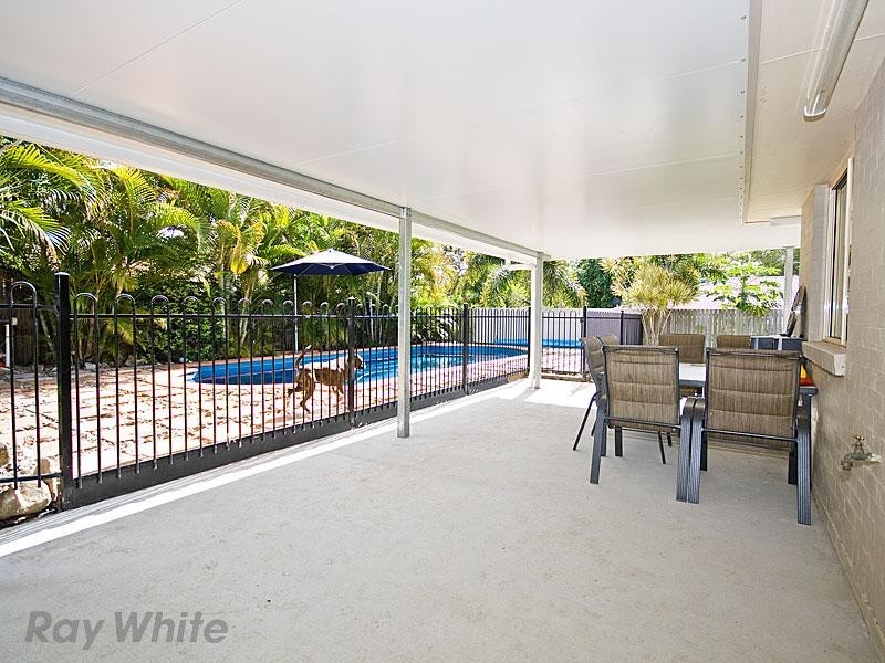 8 Thornton Close, Forest Lake QLD 4078