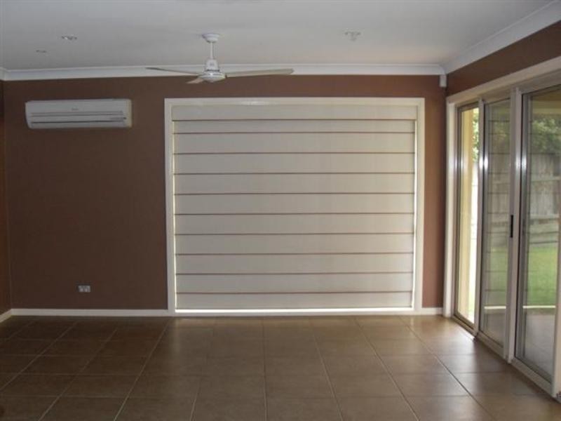 8 Doncaster Place, Forest Lake QLD 4078