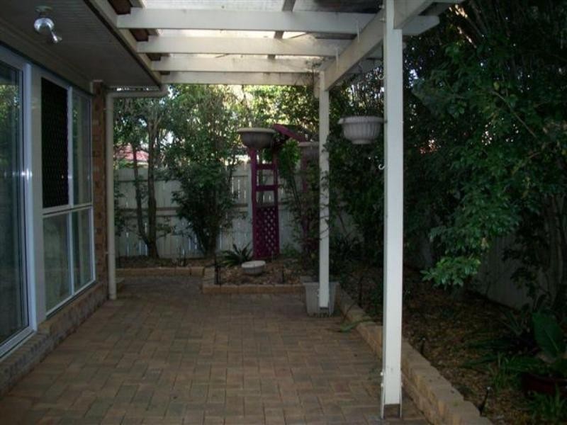 4 Halifax Court, Forest Lake QLD 4078