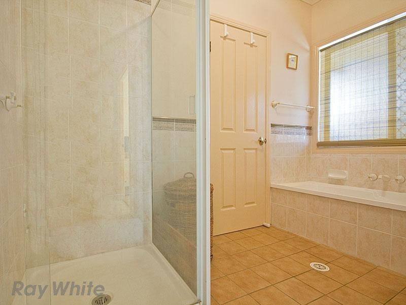 76 Brooklands Circuit, Forest Lake QLD 4078