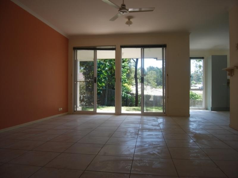 18 Pinaster Street, Forest Lake QLD 4078