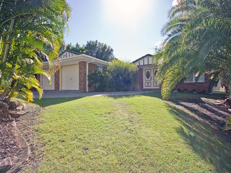 14 Barrier Place, Forest Lake QLD 4078