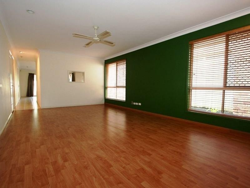 60 Serrata Circuit, Forest Lake QLD 4078