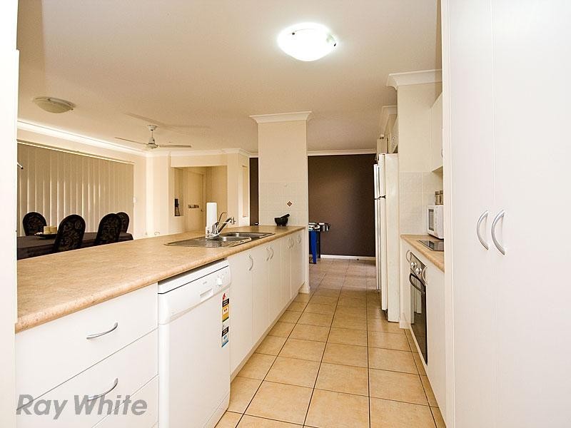 21 Sanctuary Drive, Forest Lake QLD 4078