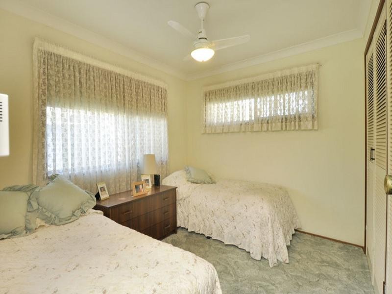 92 Sovereign Drive, Mermaid Waters QLD 4218