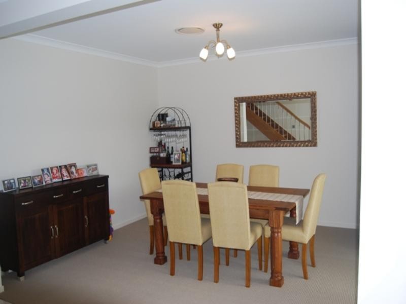 31 Laurel Street, Heathwood QLD 4110