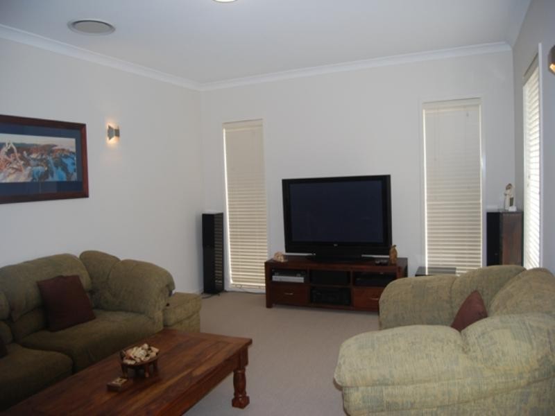 31 Laurel Street, Heathwood QLD 4110