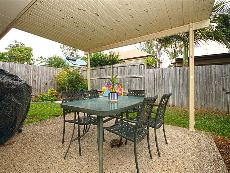10 Robson Street, Forest Lake QLD 4078