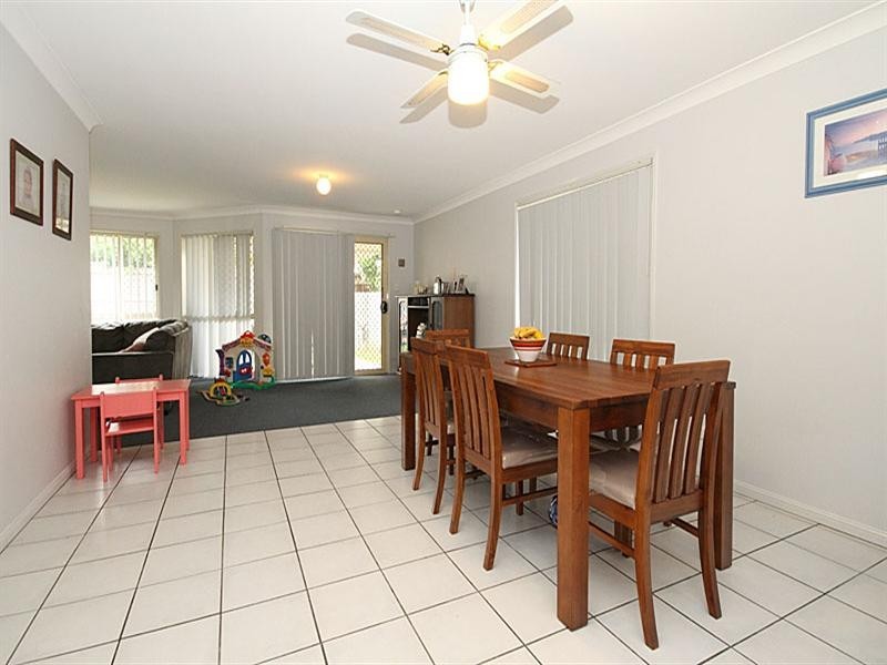 10 Robson Street, Forest Lake QLD 4078